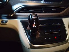 Buick GL8 Land Business Class Comfort Edition - ფოტო 7