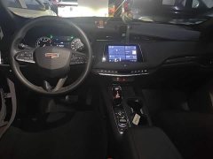 Cadillac XT4 2022 28T FWD Fashion Edition - ფოტო 10
