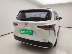 Toyota Sienna 2.5L Hybrid Platinum Edition - фото 4