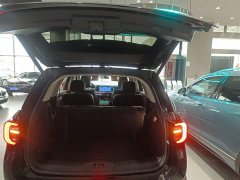 Ford Explorer EcoBoost 285 AWD Titanium 6-Seater - ფოტო 19