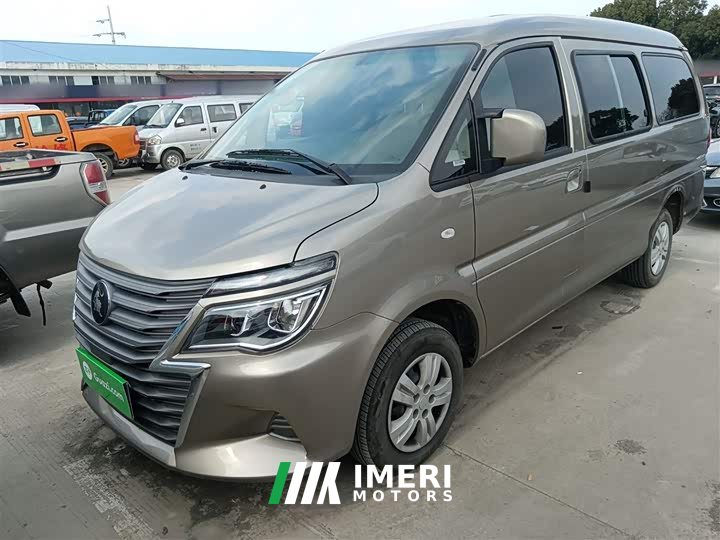 Dongfeng Delica M5L 1.6L Base 5-Seater