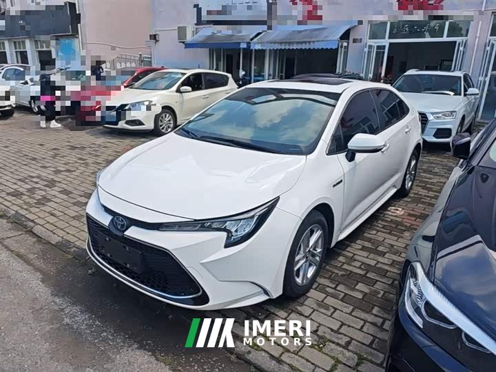 Toyota Corolla 2022 Hybrid 1.8H E-CVT Luxury - ავტომობილი ჩინეთიდან