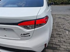 Toyota Corolla 2022 Hybrid 1.8H E-CVT Luxury - ფოტო 8