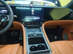 AITO Wenjie M9 Extended Range Ultra 52kWh 6-Seater with 192-Line LiDAR - ფოტო 13