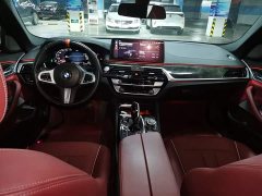 BMW 5 Series Facelift 525Li M Sport Package - ფოტო 6
