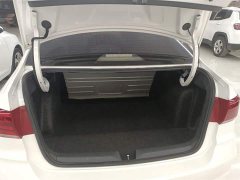 Volkswagen Santana 1.5L Manual Fashion Edition - ფოტო 19