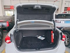 Ford Focus 2022 Sedan EcoBoost 180 Automatic ST Line - ფოტო 19