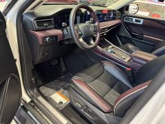 Ford Explorer EcoBoost 285 AWD Titanium 7-Seater - ფოტო 15