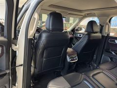 Ford Explorer EcoBoost 285 AWD Titanium 7-Seater - ფოტო 16