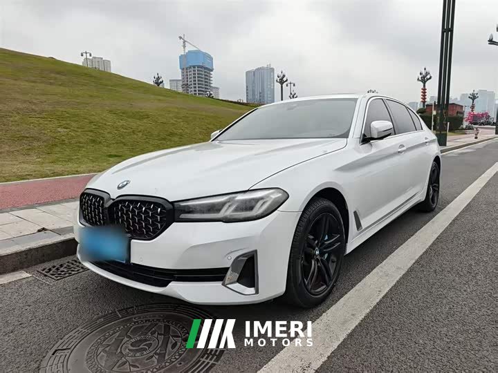 BMW 5 Series Facelift 530Li Premier Luxury Package - ავტომობილი ჩინეთიდან