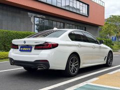 BMW 5 Series (Imported) 525i M Sport Package - ფოტო 4
