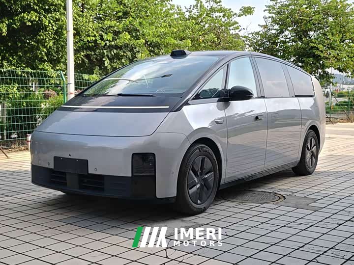 Li Auto Li Xiang MEGA Ultra