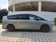 Li Auto Li Xiang MEGA Ultra - ფოტო 4
