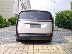 Li Auto Li Xiang MEGA Ultra - ფოტო 7