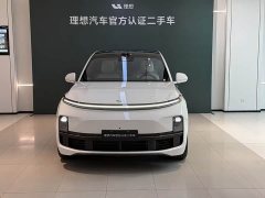 Li Auto L8 Ultra Smart Refresh Edition - ფოტო 2