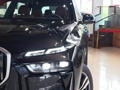 BMW X7 2023 xDrive40i M Sport Luxury Package - ფოტო 9