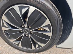 BYD Dolphin 550km Standard Range RWD Elite - ფოტო 17