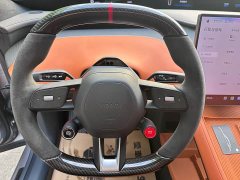 Xiaomi YU7 Four-Wheel Drive Max Edition - ფოტო 16