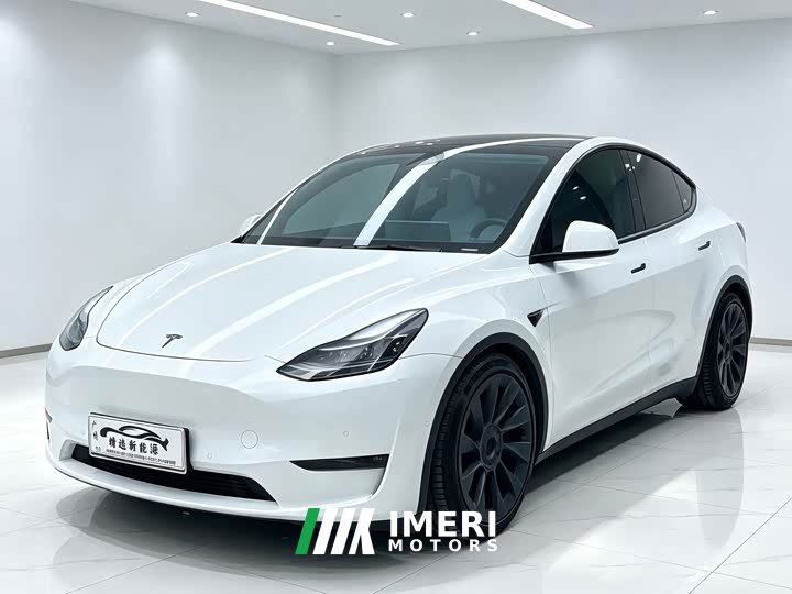 Tesla Model Y Long Range All-Wheel Drive