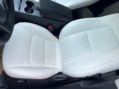 Tesla Model Y Long Range All-Wheel Drive - ფოტო 13