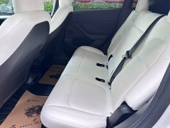 Tesla Model Y Long Range All-Wheel Drive - ფოტო 16