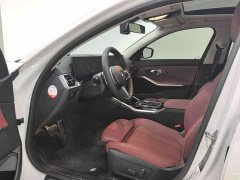 BMW 3 Series 320i M Sport Package - ფოტო 12