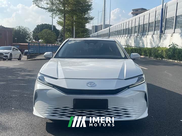 Toyota Camry 2024 Hybrid 2.0L HGVP Luxury - ავტომობილი ჩინეთიდან