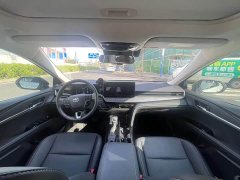 Toyota Camry 2024 Hybrid 2.0L HGVP Luxury - ფოტო 9