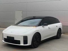 Li Auto i6 Dual Motor Base - ფოტო 10