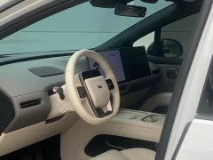 Li Auto i6 Dual Motor Base - ფოტო 4