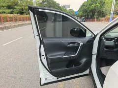 Toyota RAV4 2.0L CVT AWD Fashion Plus Edition - ფოტო 4
