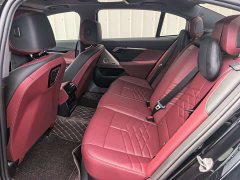 BMW 5 Series 530Li Luxury M Sport Package - ფოტო 6