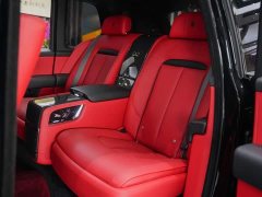 Rolls-Royce Cullinan 2022 Black Badge - ფოტო 11