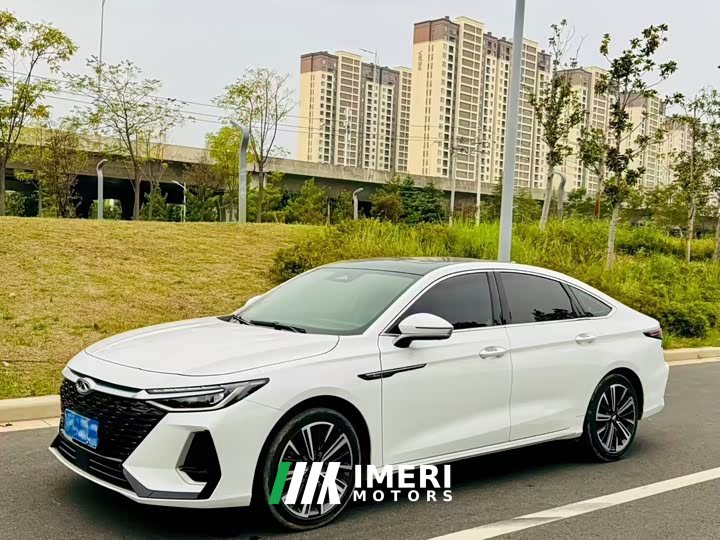 Chery Arrizo 8 1.6T DCT Yì