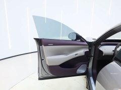Xiaomi YU7 2025 Rear-Wheel Drive Long-Range Edition - ფოტო 13