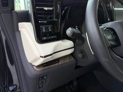 Lexus LM 500h Six-Seat Premium Edition - ფოტო 15