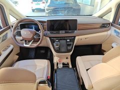 FAW Besturn M9 2.0T Premium - ფოტო 10