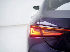 Lexus ES 200 Premium Edition - ფოტო 13