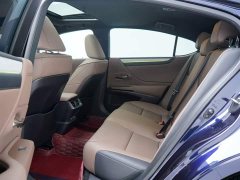 Lexus ES 200 Premium Edition - ფოტო 5