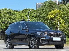 BMW X5 xDrive 30Li Luxury M Sport Package - ფოტო 3