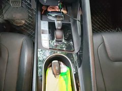 Hyundai Elantra 1.5L CVT GLX Elite - ფოტო 10