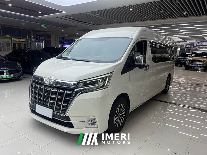 Lynk & Co HIACE 2021 3.5L Middle East version