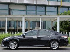 Toyota Camry 2019 Facelift 2.5G Luxury - ფოტო 2