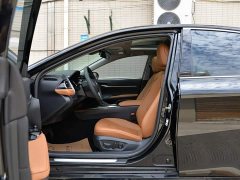 Toyota Camry 2019 Facelift 2.5G Luxury - ფოტო 4