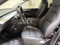Tesla Model Y Long Range All-Wheel Drive - ფოტო 5