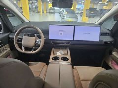 Li Auto MEGA Home Family Edition - ფოტო 15