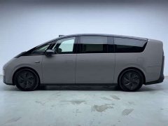 Li Auto MEGA Home Family Edition - ფოტო 7