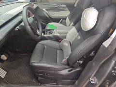 Tesla Model Y Rear-Wheel Drive - ფოტო 11