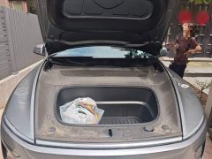Tesla Model Y Rear-Wheel Drive - ფოტო 16