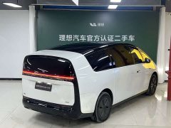 Li Auto MEGA Home Family Edition - ფოტო 2